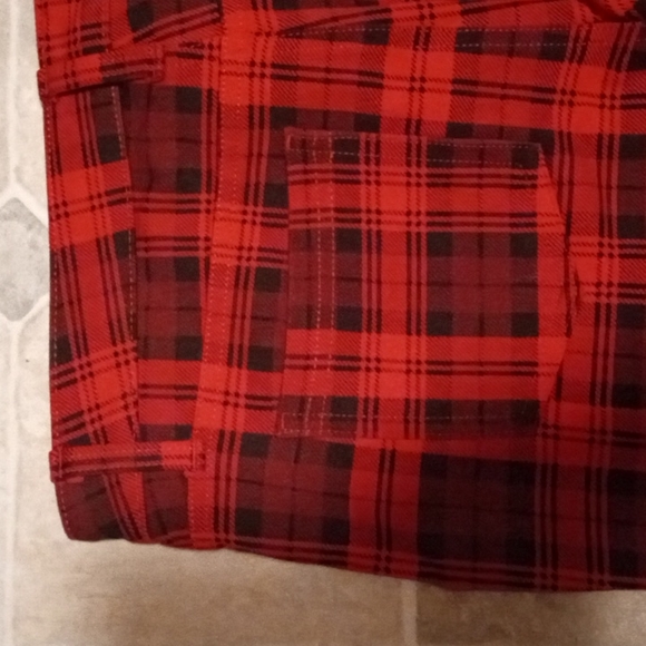 🍒 Plaid Red & Black Ponte Pants|Sz 8|nwot - Picture 5 of 11